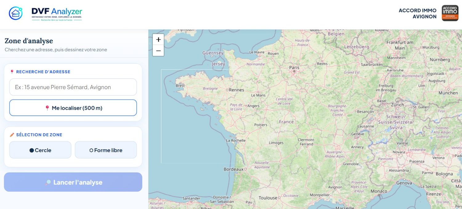 Interface de DVF Analyzer : panneau Zone d'analyse à gauche, carte de France à droite