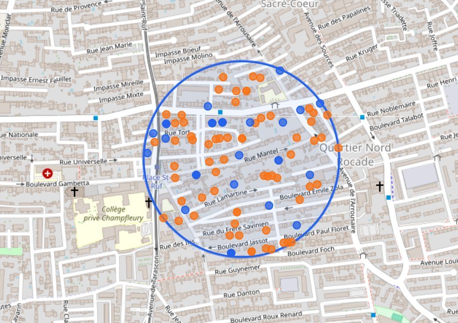 Large cercle couvrant tout le quartier, avec des dizaines de ventes de natures différentes